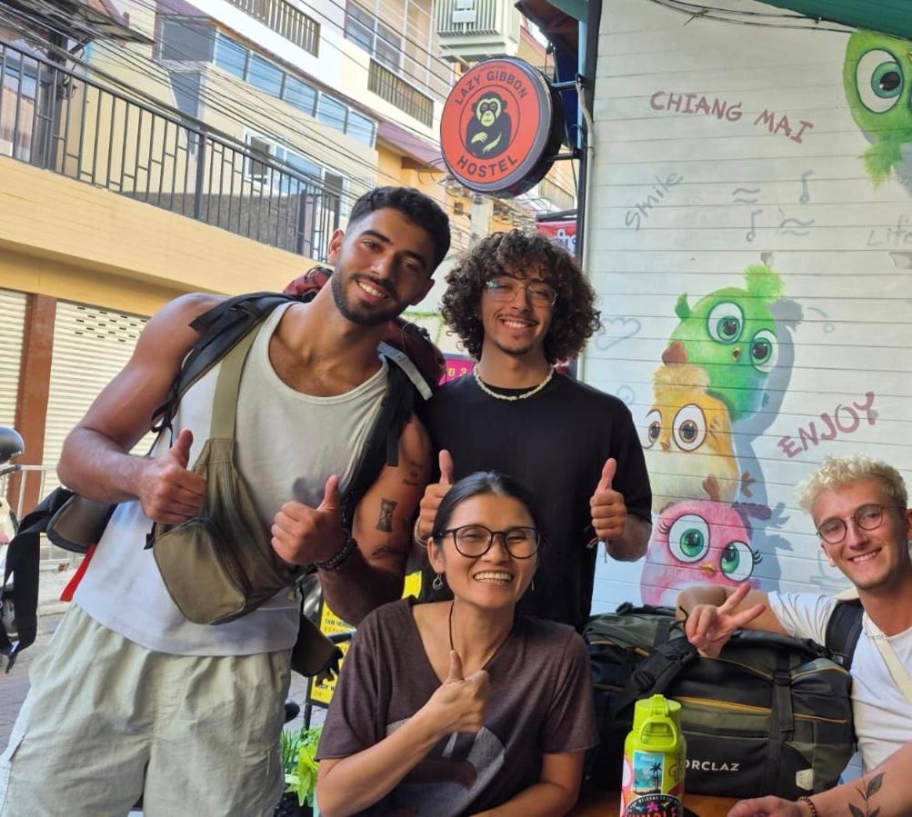 הוסטל Lazy Gibbon 1 Chiang Mai - Tha Phae Gate מראה חיצוני תמונה